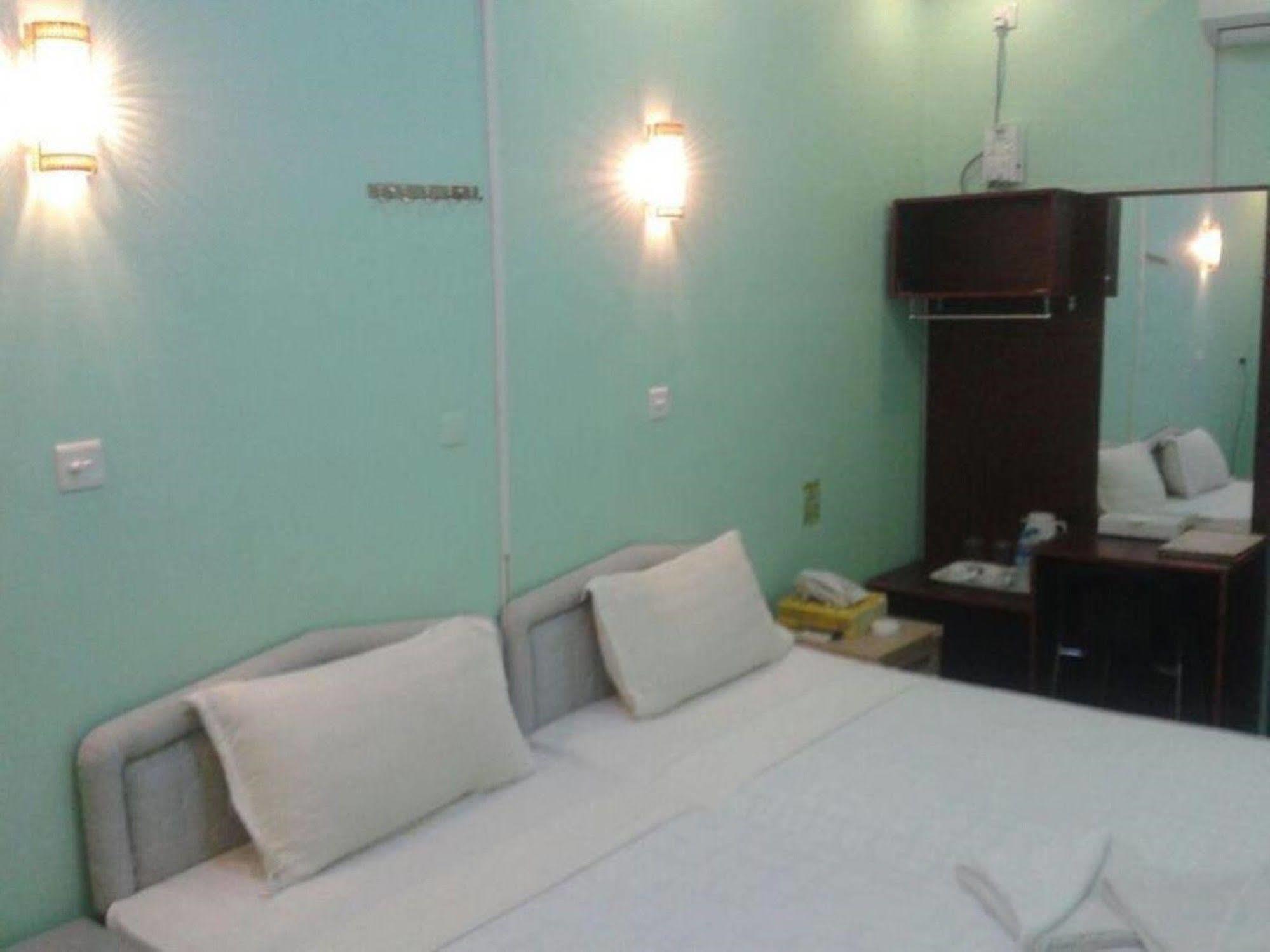New Golden Forward Hotel Yangon Exterior photo